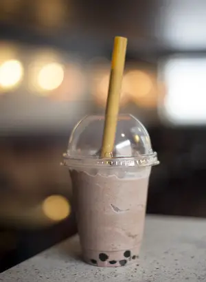 The chocolate smoothie at Unique Tea House was far superior to the one offered at Boba Suite. The flavor was richer and there was better texture. 