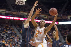 After playing chess until high school, Tennessee forward Jarnell Stokes has rediscovered his love for the game. Playing regularly, he has seen his chess talents translate to the basketball court. 