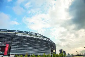 MetLife Stadium will host a Syracuse game for the third straight season on Saturday. Though SU has struggled to host big-time programs in the past, MetLife Stadium has given the Orange some high-profile matchups against teams like USC, Penn State and Notre Dame.   