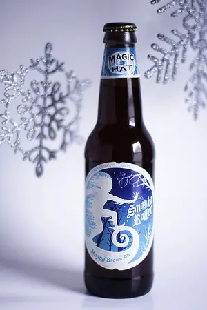 Despite its seasonal name and “hoppy brown ale” label, Magic Hat’s Snow Blower isn't satisfying. The beer had malty undertones, but was flavorless and frothy. 