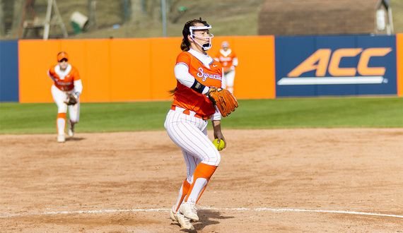 Lindsey Hendrix pitches 2nd straight complete game in win over No. 15 Virginia Tech