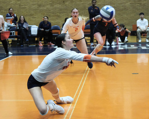 Syracuse fell against No.3 Pittsburgh in straight sets, end the season with its 18th straight loss.
